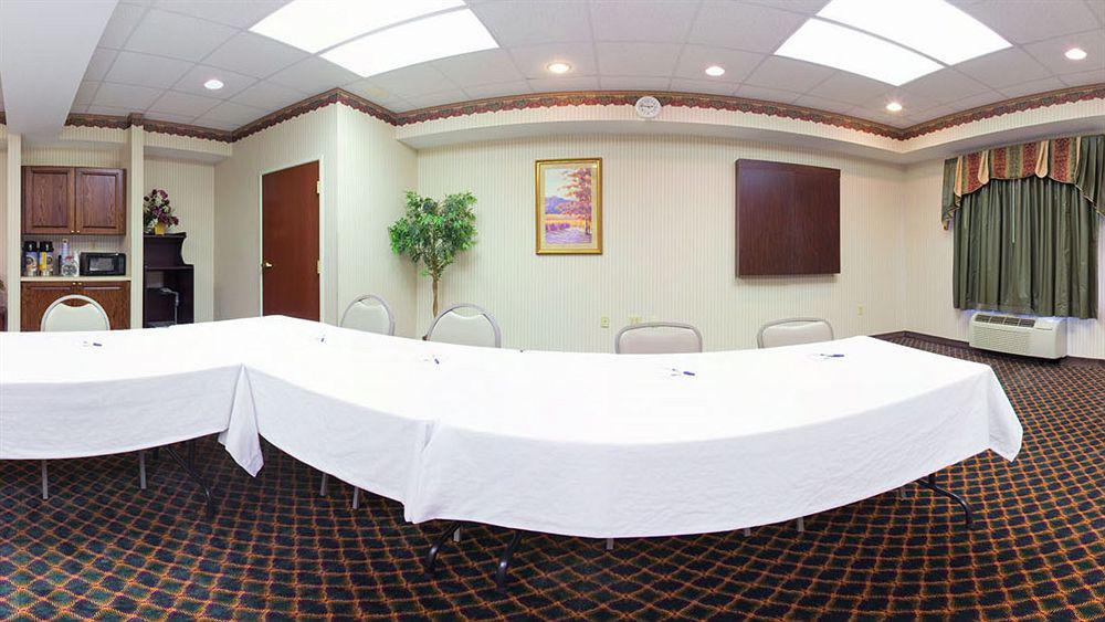 Holiday Inn Express Hillsville By Ihg Экстерьер фото