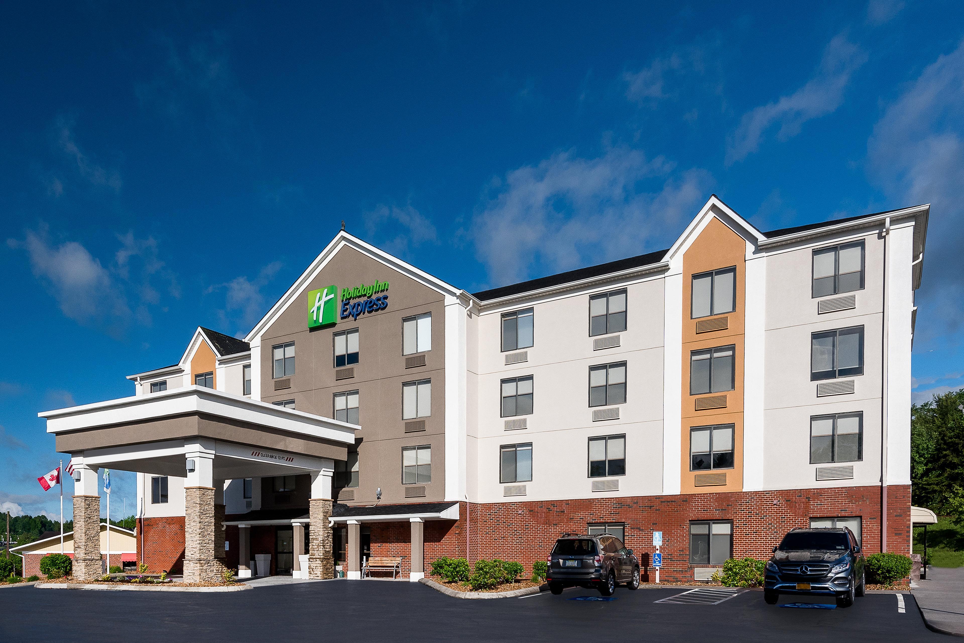 Holiday Inn Express Hillsville By Ihg Экстерьер фото