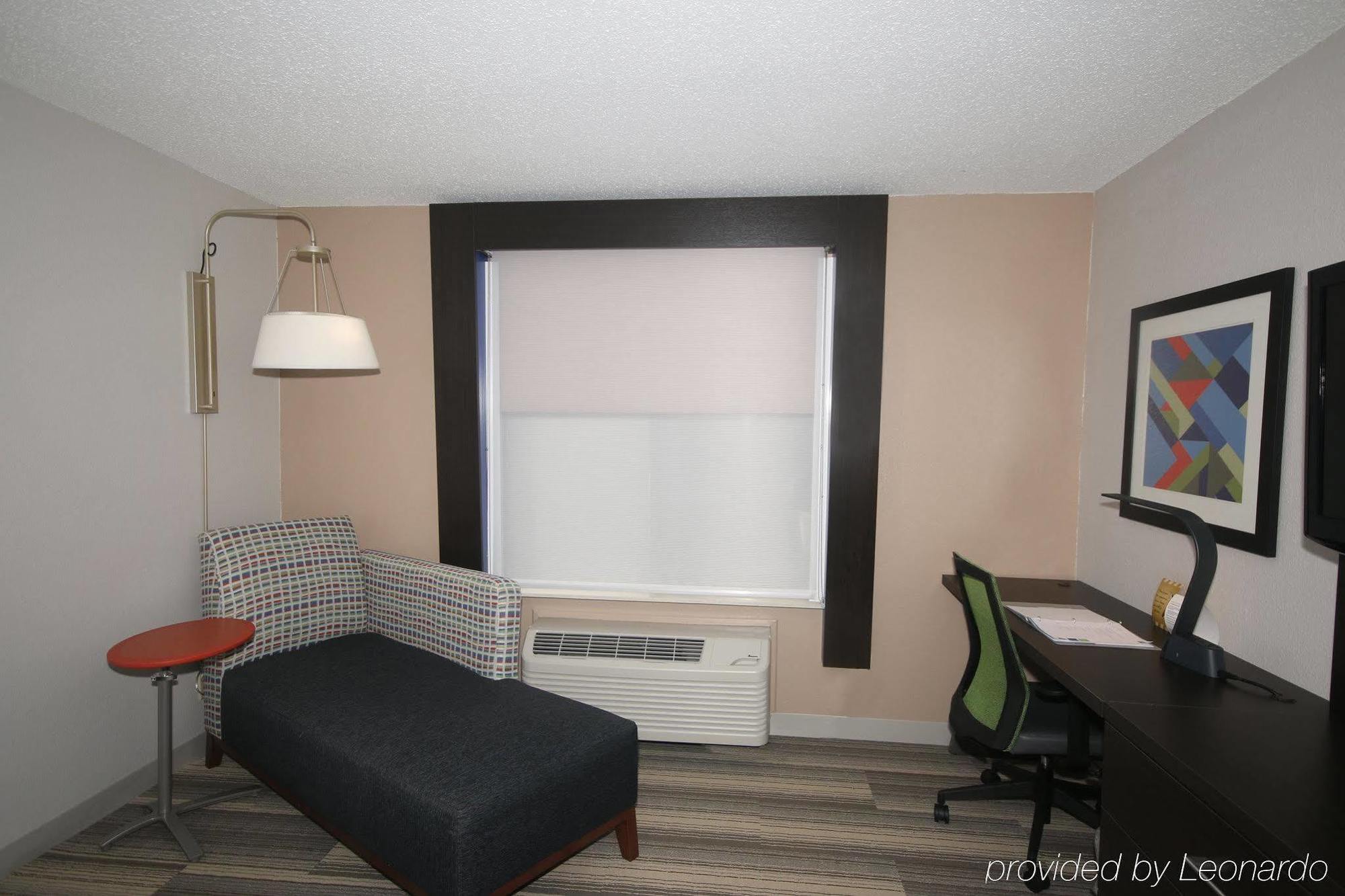 Holiday Inn Express Hillsville By Ihg Экстерьер фото