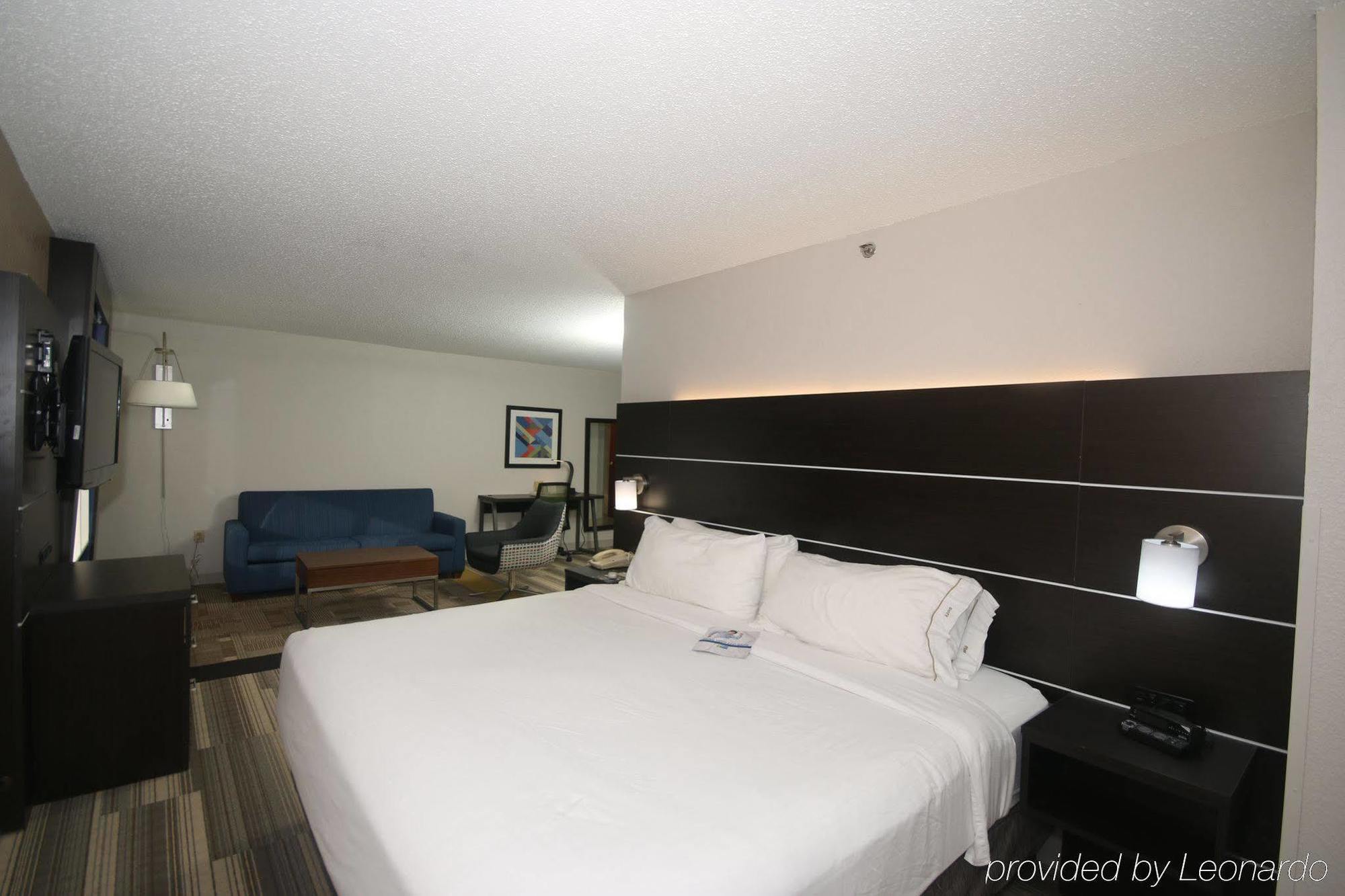 Holiday Inn Express Hillsville By Ihg Экстерьер фото