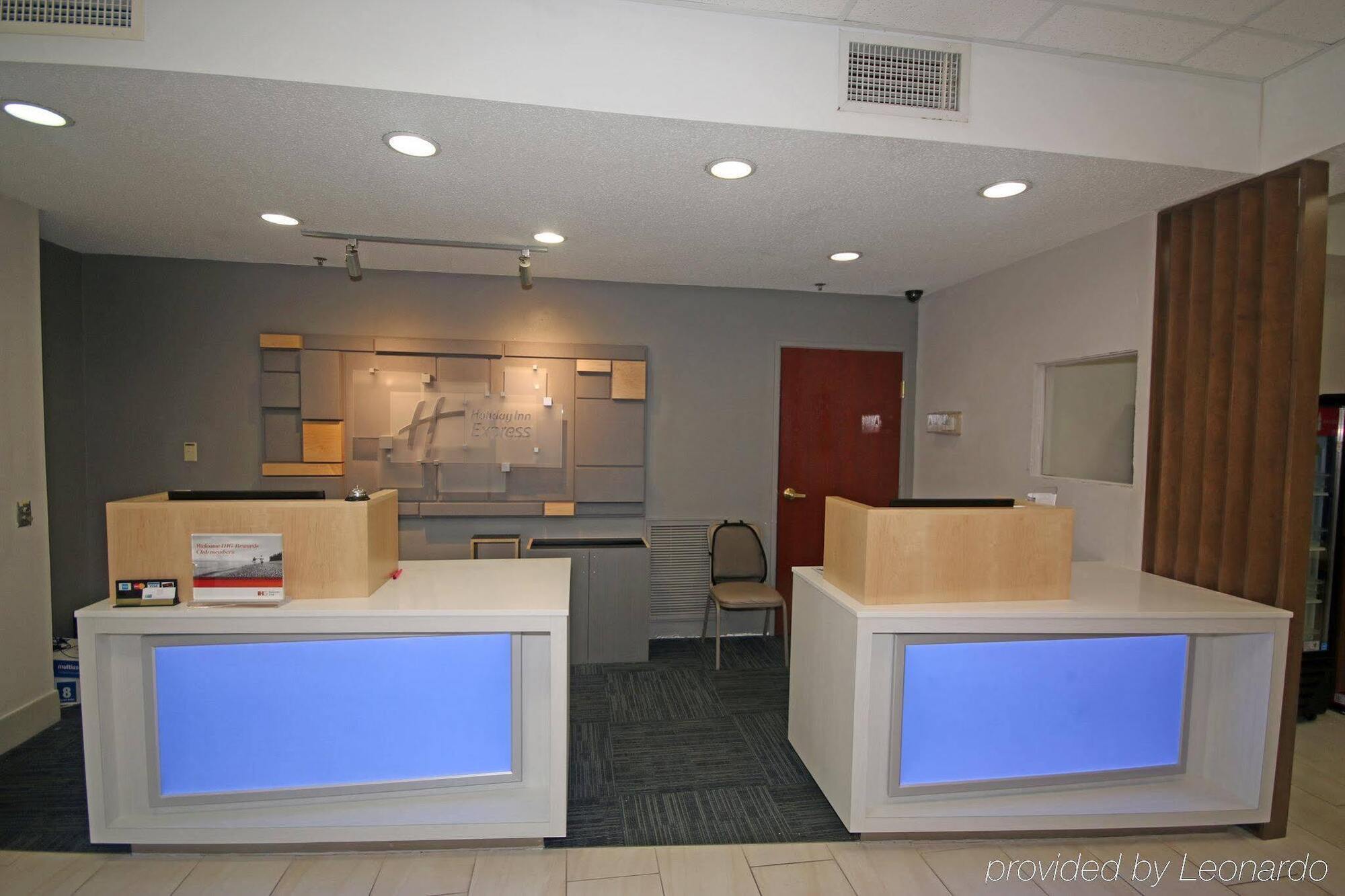 Holiday Inn Express Hillsville By Ihg Экстерьер фото