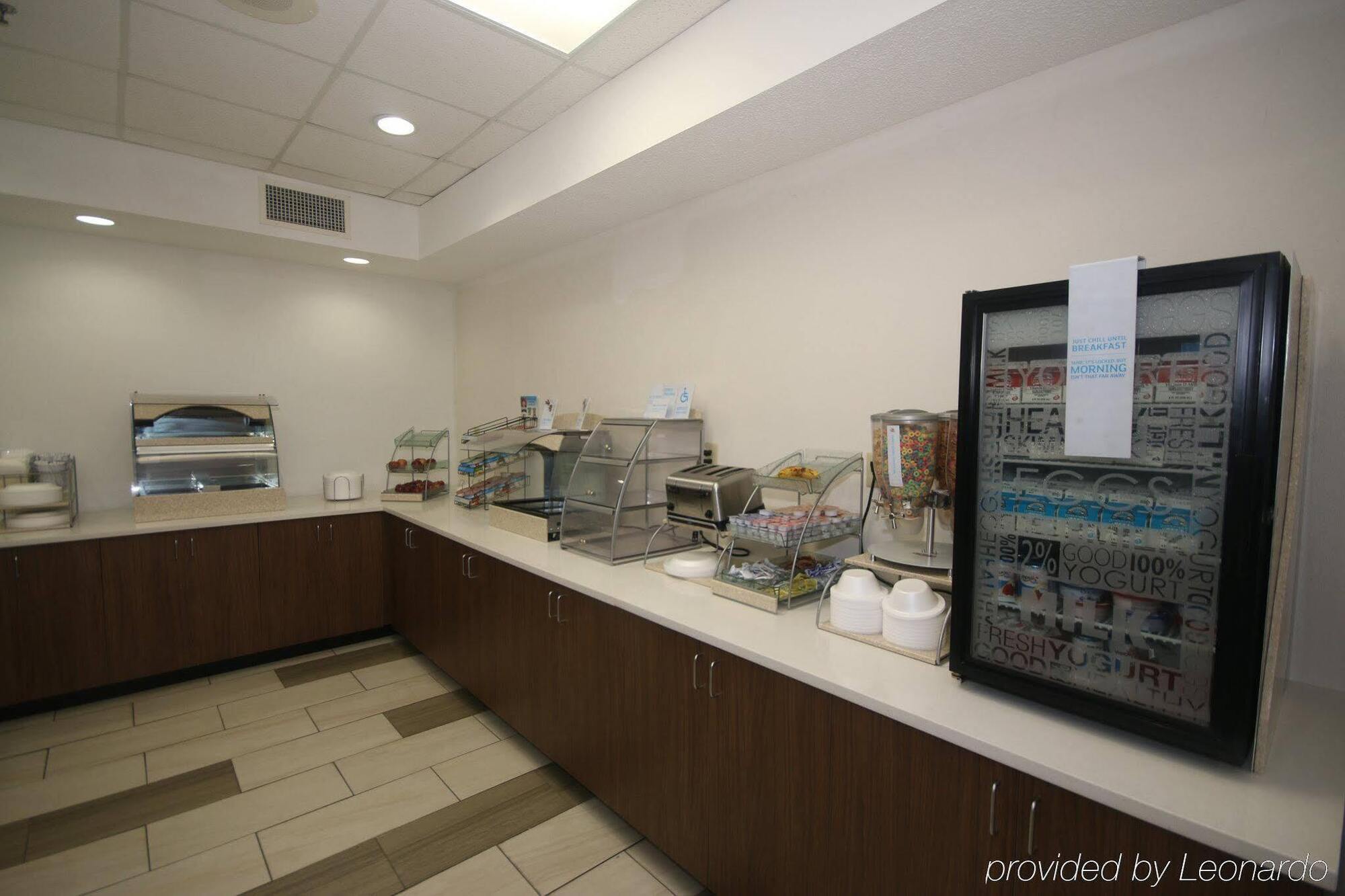 Holiday Inn Express Hillsville By Ihg Экстерьер фото