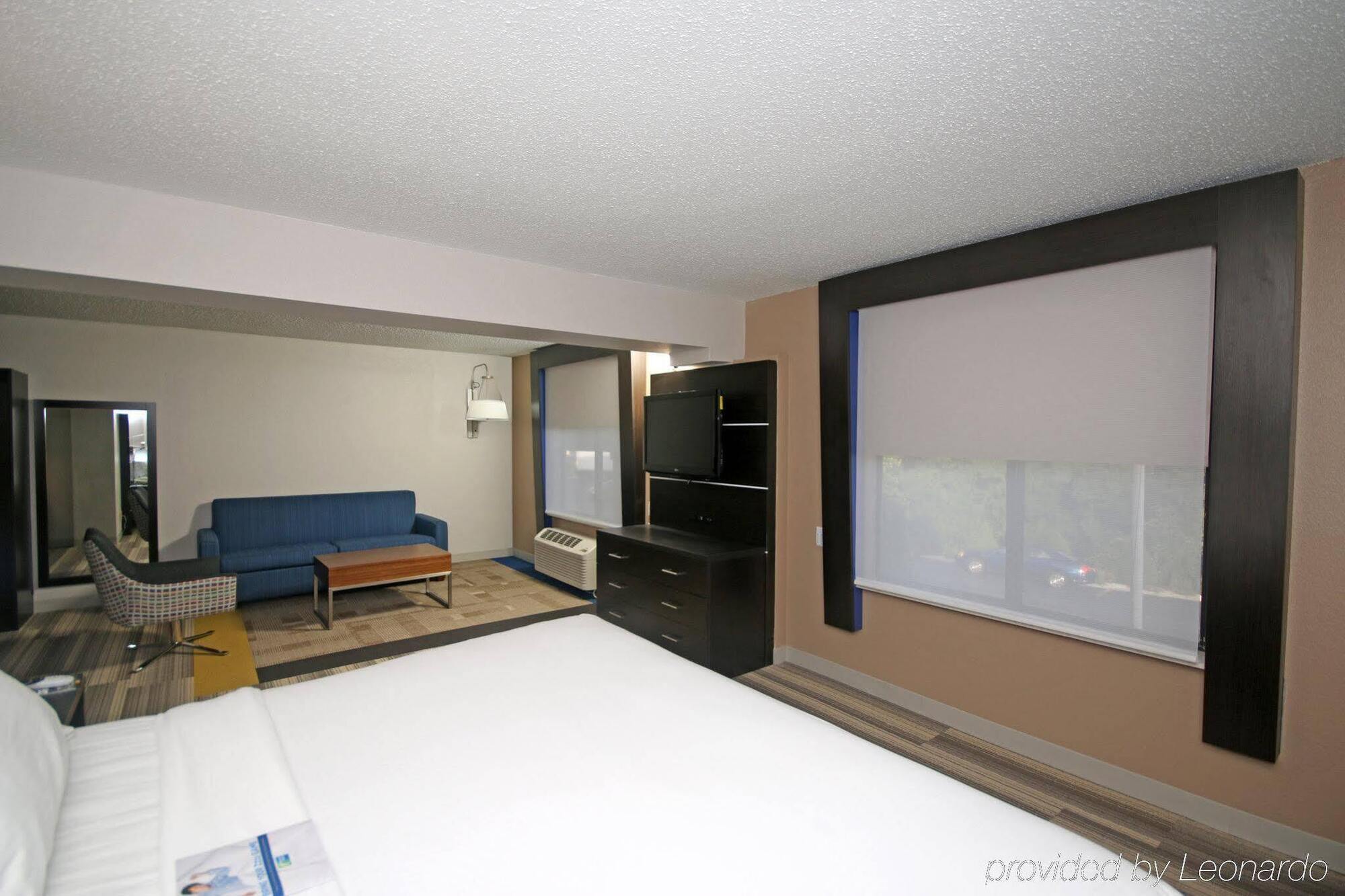 Holiday Inn Express Hillsville By Ihg Экстерьер фото