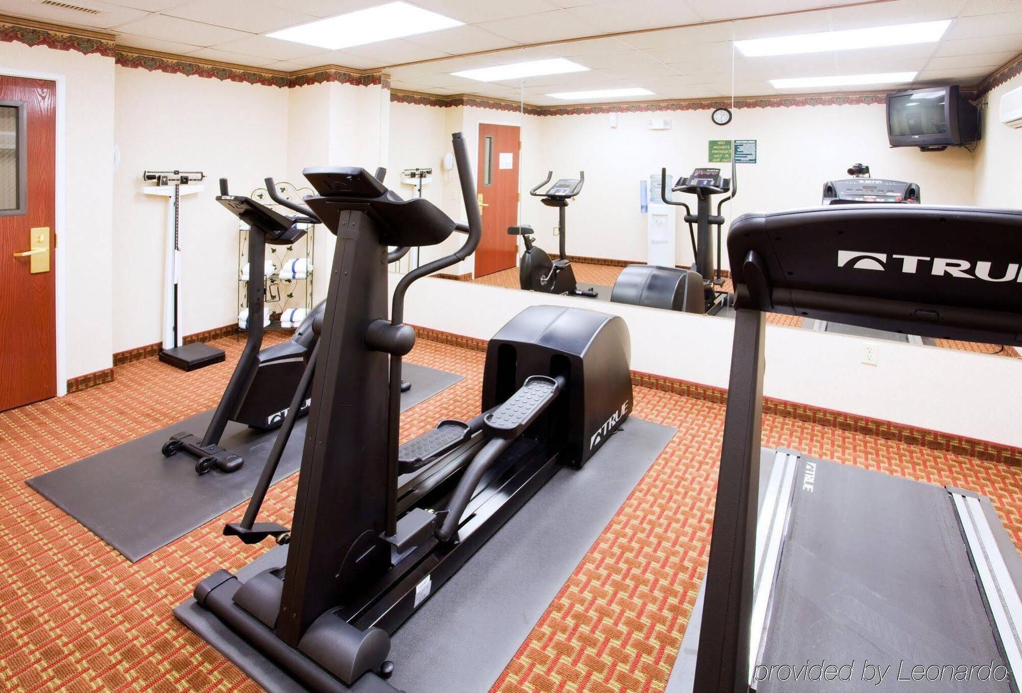 Holiday Inn Express Hillsville By Ihg Экстерьер фото