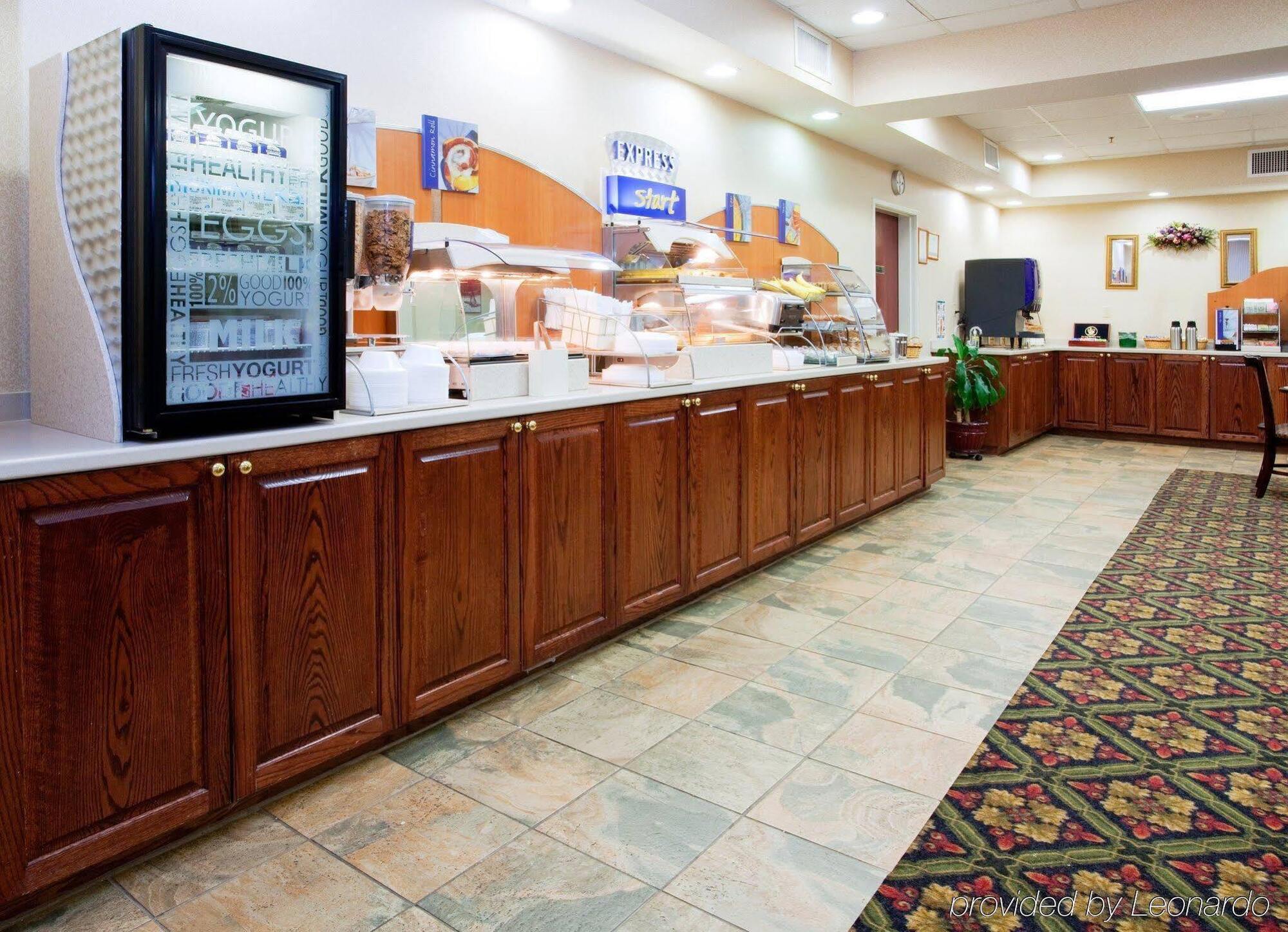 Holiday Inn Express Hillsville By Ihg Экстерьер фото